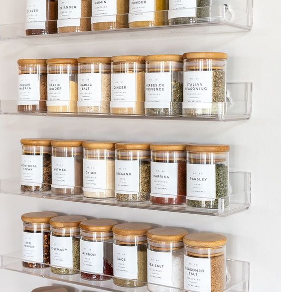 250 ml SPICE JARS WITH BAMBOO AIRTIGHT LIDS